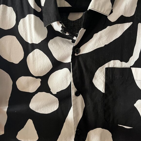 OBEY (NWOT) Abstract Modern Print, Monochrome -Size L - Picture 6 of 8